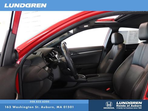 Used 2018 Honda Civic Sport Touring image 10