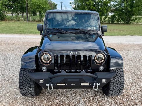 Used 2015 Jeep Wrangler Unlimited Sahara w/ Max Tow Package AWD/4WD image 8