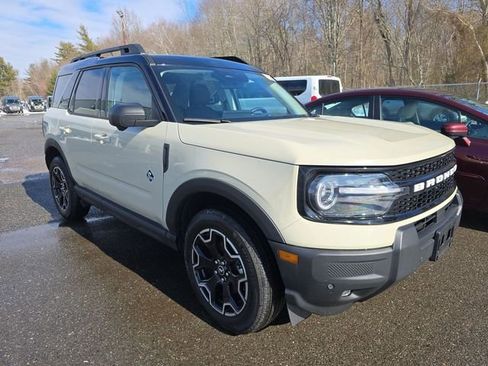 Used 2025 Ford Bronco Sport Outer Banks w/ Outer Banks Tech Package+ image 1