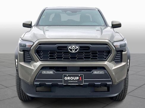 New 2026 Toyota Tacoma TRD Off-Road AWD/4WD image 3