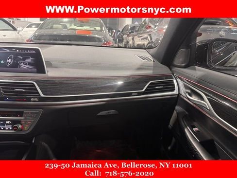 Used 2020 BMW 740i w/ M Sport Package image 18
