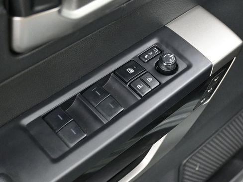 Used 2025 Toyota Tundra Limited image 9