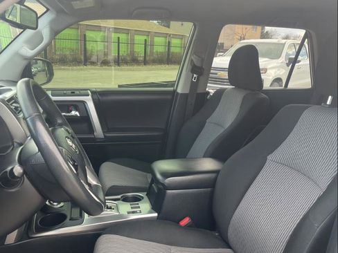 Used 2022 Toyota 4Runner SR5 image 8