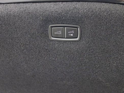 Used 2022 Porsche Taycan 4S image 41