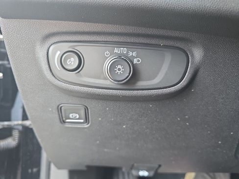 Certified 2023 GMC Terrain SLE w/ Driver Convenience Package AWD/4WD image 28