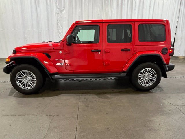 Used 2022 Jeep Wrangler Unlimited Sahara w/ Cold Weather Group AWD/4WD image 8