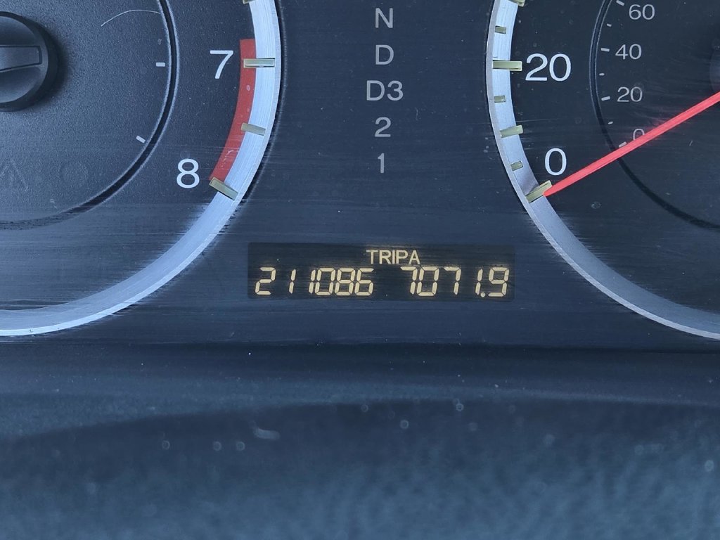 Used 2010 Honda Accord EX-L image 21