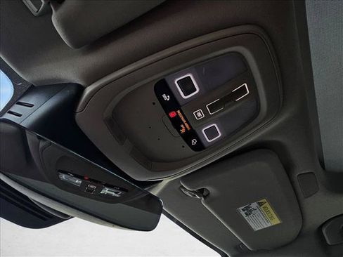 Used 2024 Volvo S60 B5 Core FWD image 18