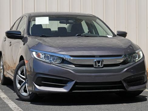 Used 2018 Honda Civic LX image 2
