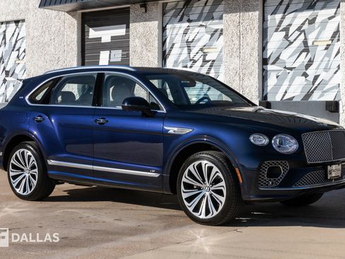 Used 2022 Bentley Bentayga image 19