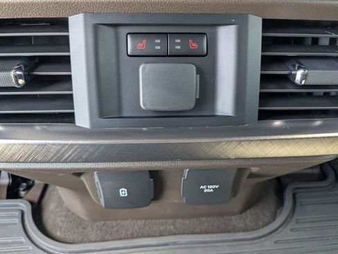 Used 2023 Ford F150 King Ranch w/ Equipment Group 601A High AWD/4WD image 15