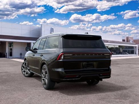 New 2027 Lincoln Navigator Black Label AWD/4WD image 8