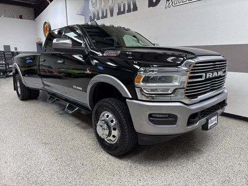 Used 2020 RAM 3500 Laramie image 46