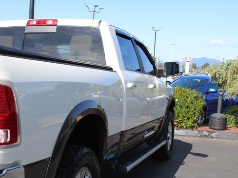Used 2018 RAM 2500 Laramie w/ Convenience Group AWD/4WD image 7