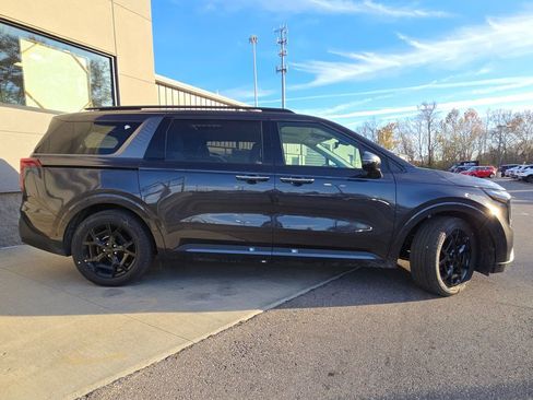 New 2026 Kia Carnival SX Prestige image 3