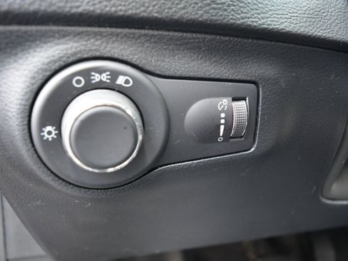 Used 2021 Jeep Compass Sport w/ Cold Weather Group image 20