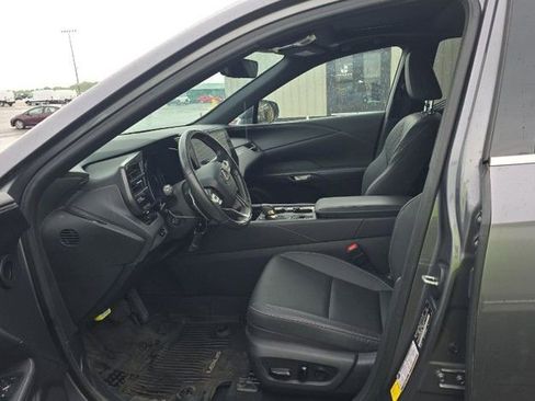 Used 2023 Lexus RX 350 Premium w/ Accessory Package image 4