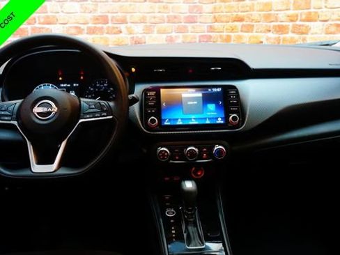 Certified 2024 Nissan Kicks SV image 11