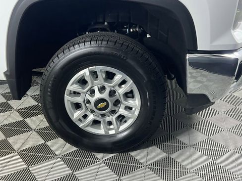 Used 2025 Chevrolet Silverado 2500 W/T w/ WT/CX Safety Package image 13