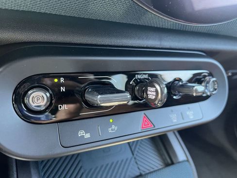 Used 2025 MINI Cooper Countryman S w/ Comfort Package Max image 18