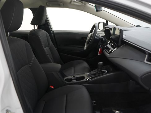 Used 2025 Toyota Corolla LE image 10