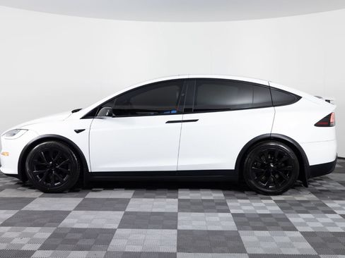 Used 2023 Tesla Model X AWD/4WD image 3