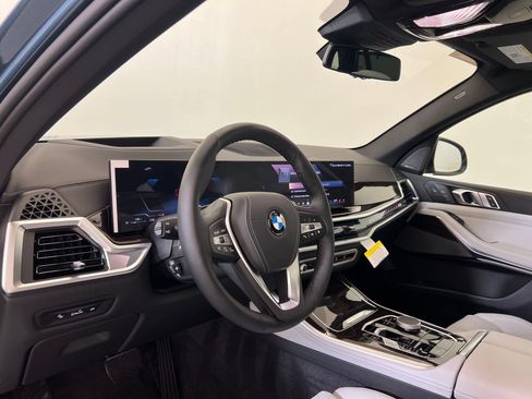 Used 2026 BMW X5 sDrive40i w/ Climate Comfort Package RWD image 4