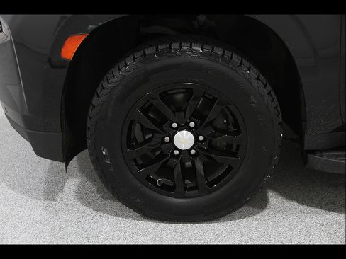 Certified 2022 Chevrolet Suburban LS AWD/4WD image 23