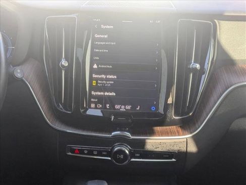 Used 2022 Volvo XC60 T8 Inscription Expression w/ Advanced Package image 15