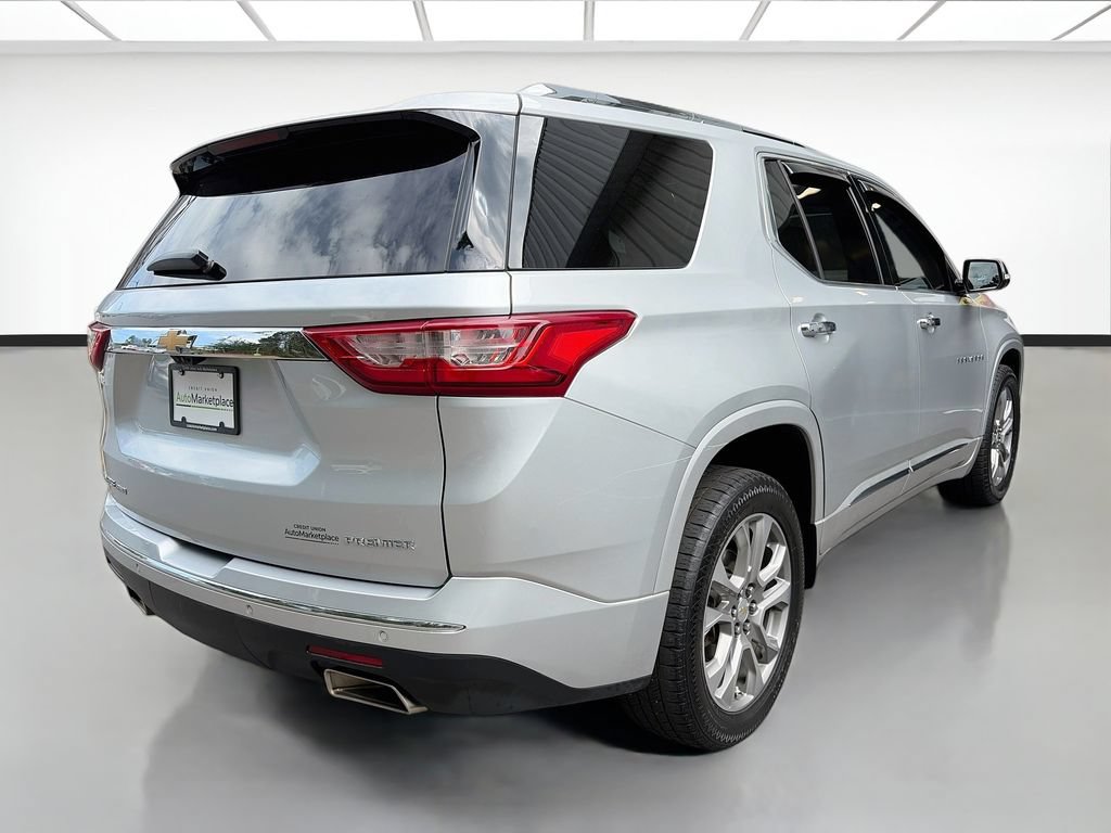 Used 2019 Chevrolet Traverse Premier AWD/4WD image 6
