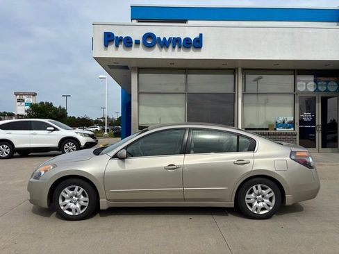 Used 2009 Nissan Altima 2.5 S FWD image 8