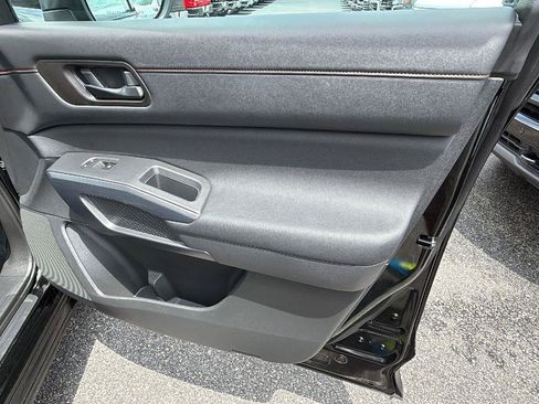 Used 2024 Nissan Pathfinder Rock Creek AWD/4WD image 15