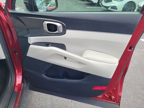 Used 2021 Kia Sorento S image 8