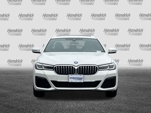 Certified 2023 BMW 530e w/ M Sport Package image 10