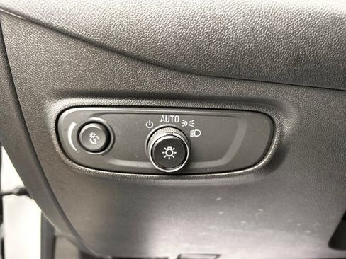 Used 2023 Chevrolet Equinox LT AWD/4WD image 20