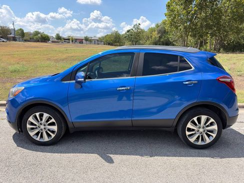 Used 2017 Buick Encore Preferred FWD image 1