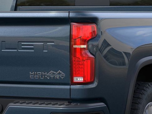 New 2026 Chevrolet Silverado 2500 High Country w/ High Country Premium Package AWD/4WD image 11