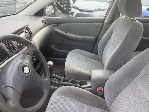 Used 2005 Toyota Corolla CE w/ Convenience Pkg FWD image 7