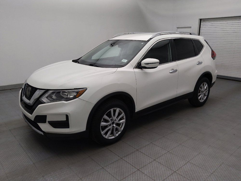 Used 2020 Nissan Rogue SV FWD image 2
