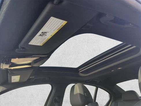 Used 2021 BMW 330i Sedan w/ Convenience Package image 23