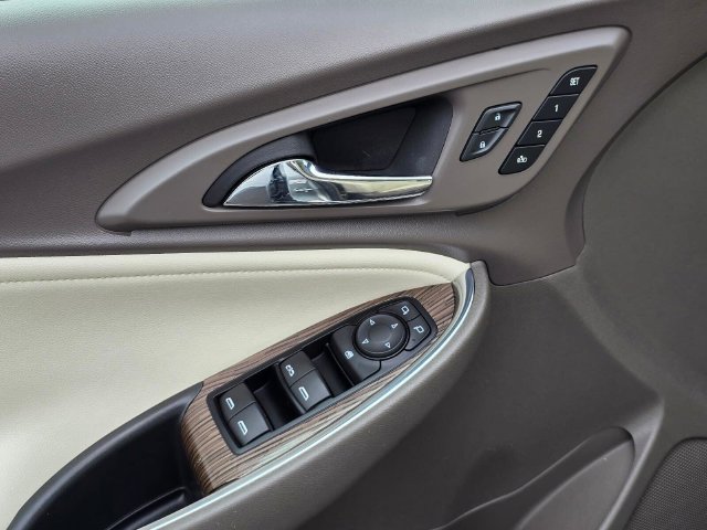 Used 2024 Chevrolet Malibu LT FWD image 22