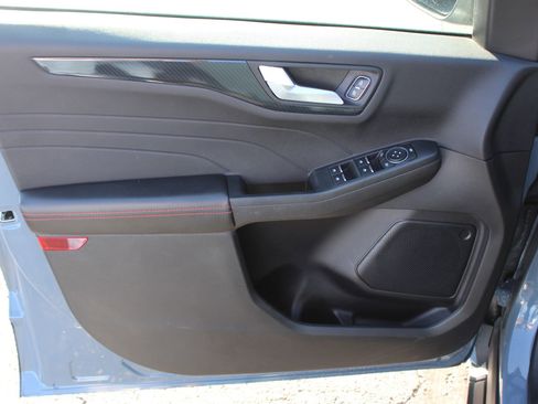 Used 2023 Ford Escape ST-Line w/ Equipment Group 301A image 17