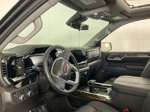 Used 2024 GMC Sierra 1500 Elevation w/ Elevation Premium Package AWD/4WD image 23