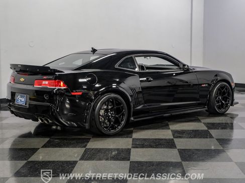 Used 2015 Chevrolet Camaro Z/28 RWD image 13