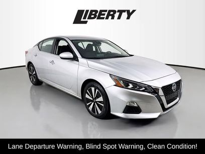 Used 2021 Nissan Altima 2.5 SV