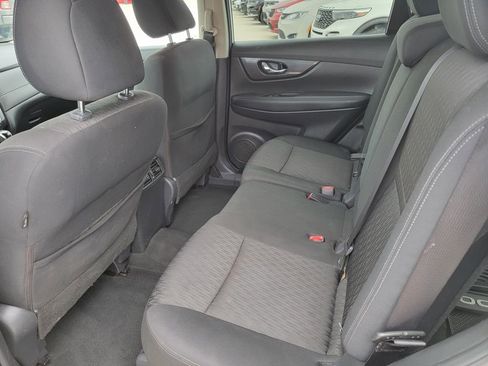 Used 2020 Nissan Rogue SV FWD image 10