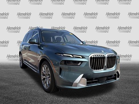 Used 2023 BMW X7 xDrive40i image 2