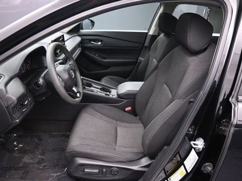 Certified 2023 Honda Accord EX image 19