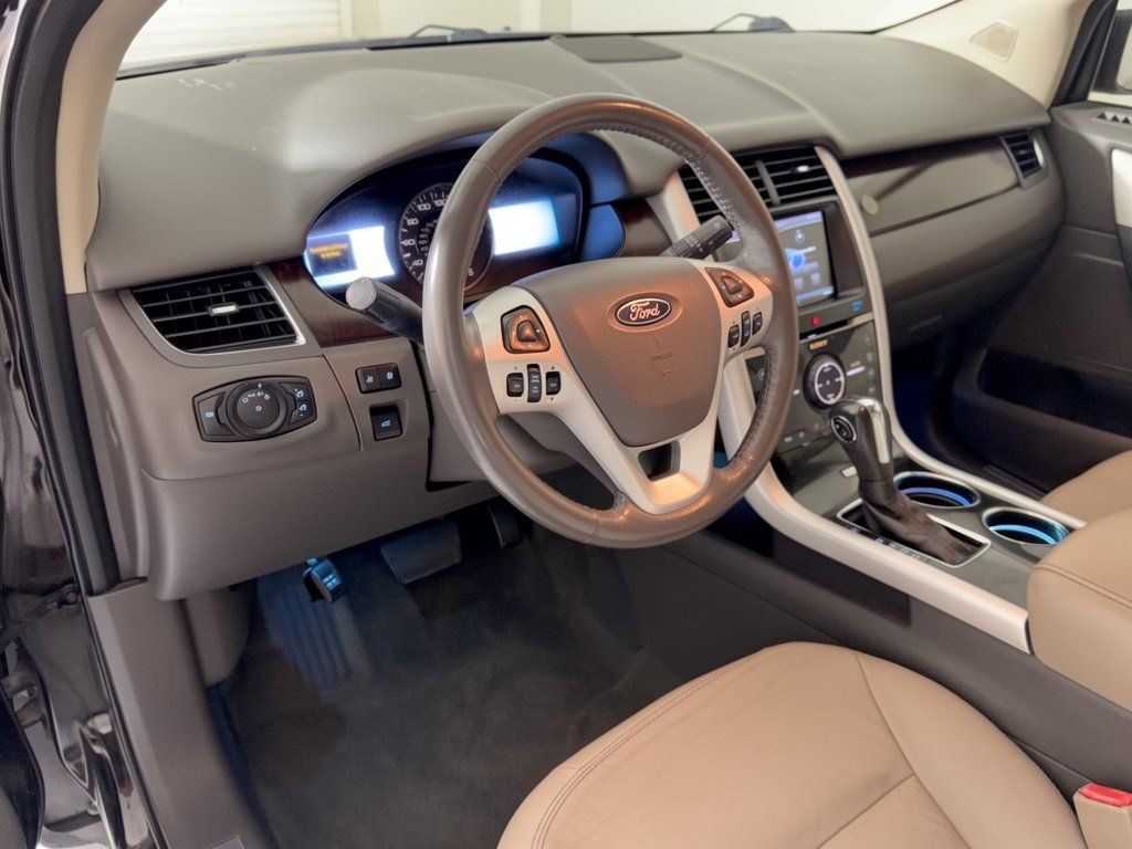 Used 2013 Ford Edge Limited FWD image 4