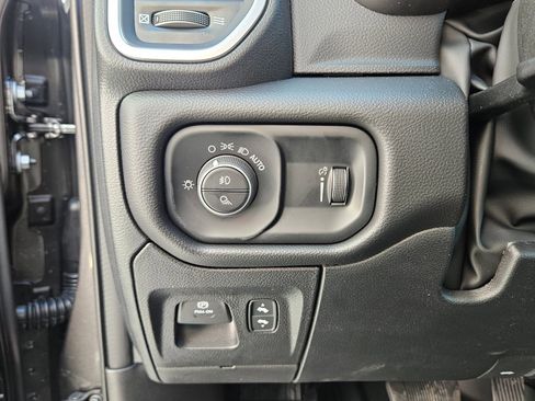 New 2026 RAM 1500 Big Horn AWD/4WD image 17